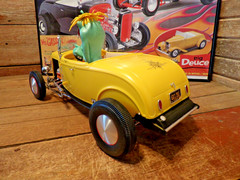 1932 Revell Ford Hot Rod Model Kit 1/8 HIGHBOY MR. GASSER – Comes With Frame!