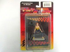 MOTOR HEAD MINIATURES – FAST WOMEN – ASHLEY #141 – 1/24 FIGURE