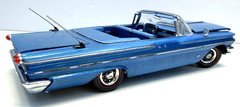 AMT 1:25 Scale 1960 Pontiac Bonneville Convertible Klaver Pro-Built Model
