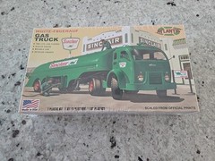 Atlantis White-Fruehauf Gas Truck Kit # H1402 Factory Sealed 1:48 NIB Sealed