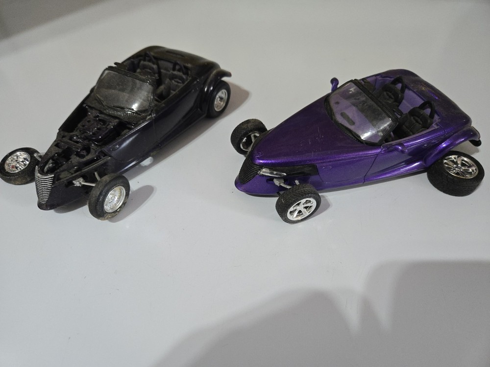 🔥Vintage 2x Plastic Model Kit Plymouth Prowler Built – Read Desc