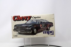 Unopened Original MPC Chevy Caprice with Trailer 1/25 Model Kit