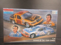 MONOGRAM 1/24 SUNNY KING #90 ’85 T-BIRD STOCK CAR FACTORY BUILT BOX ART MODEL