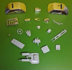 UNKNOWN MOPAR POLICE CAR MODEL KITS 1/32 SCALE? *PARTS*
