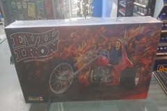 REVELL 1/8 EVIL IRON CUSTOM CHOPPER TRIKE -SEALED