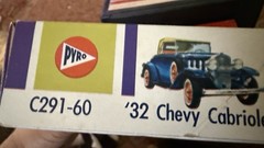 Vintage Pyro 1932 Chevy Cabriolet Table Top Series 1/32