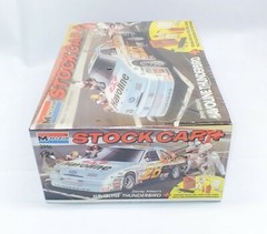 Monogram 1:24 Model Kit – Havoline – Ford Thunderbird – Stock Car – SEALED