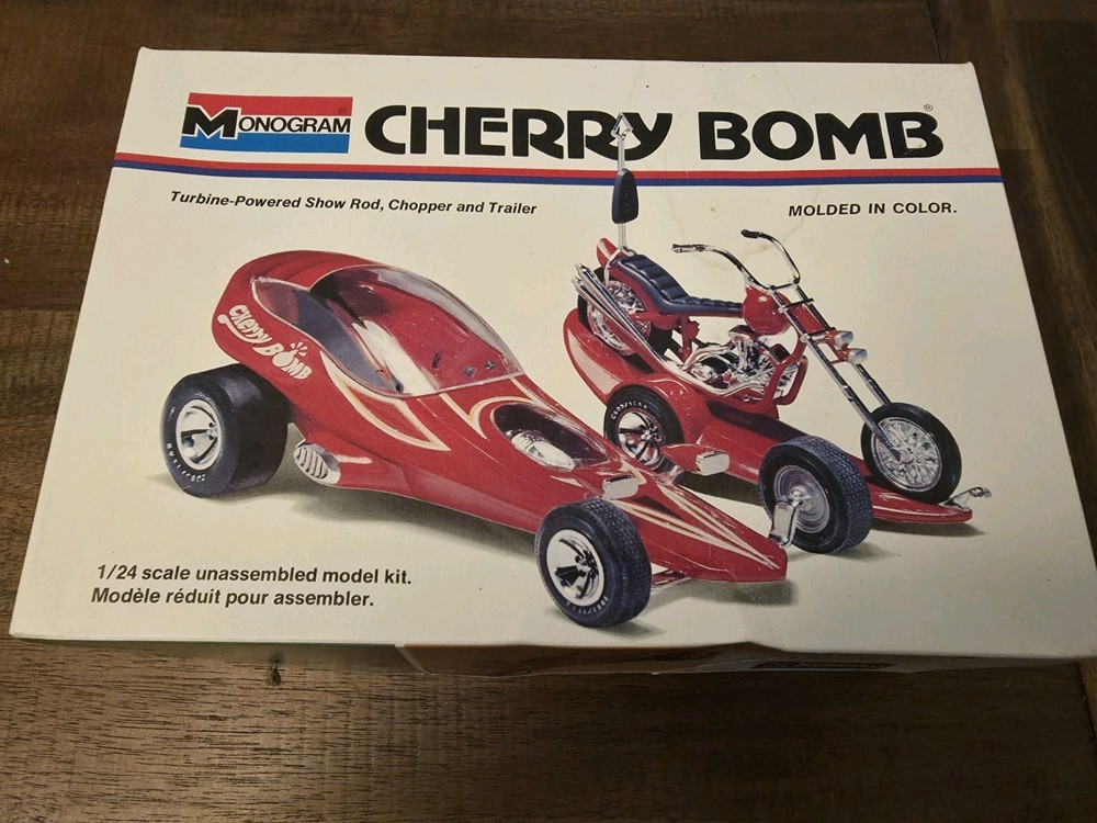 Vintage Monogram Cherry Bomb 1/24 Model Kit #6761 Show Rod Chopper Trailer
