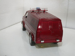 Vintage Built 1978 Revell 1/20 Scale Ford Van Model H-800