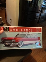 AMT 1959 Cadillac Ambulance w/Gurney 1/25 AMT1395 Plastics Car/Truck 1/24-1/25