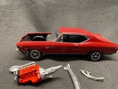 AMT ’69 Chevrolet Chevelle SS 396 Custom Paint 1/25 Detailed Trim Maroon BBC