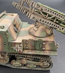 KM Model 35005 8cm Raketenwerfer Auf Fahrgestell S 303 (f) scale 1/35