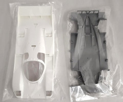 Tamiya 1:24 Porsche 962c 1990 Le Mans Repsol Plastic Model Kit From Japan