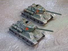 Roco Minitanks Parts Group (2) Painted WWII Russian T34 / 85 Tanks Lot #7367K©