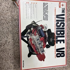 Renwal The Visible V8 Motorized 1:4 Engine Model Kit MPN 802 N.O.S unopened box