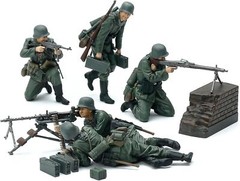 New TAMIYA 1/35 Military Miniature Series No.386 German Machine Gun Team Mid-War