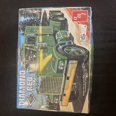 1/25 AMT DIAMOND REO AMT719/06 TRUCK TRACTOR MODEL KIT – SEALED