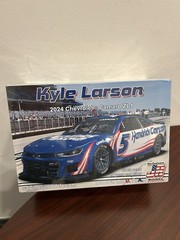 Salvinos JR #5 Kyle Larson 2024 Chev Camaro ZL1 Kit #HMC2024KLP FACTORY SEALED