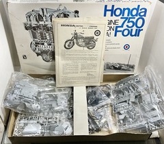Vintage Honda 750 4 Cylinder Motorcycle Engine Model Kit 1970’s Entex 1/3 Scale