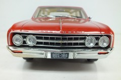 1964 Oldsmobile Vista Cruiser BOS 1:18 Resin(parts car)