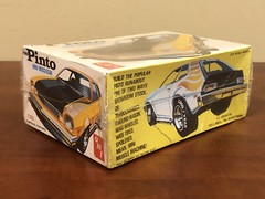 Vintage AMT 1975 Ford Pinto Mini-Musclecar Runabout 2-n-1 Model Kit T215 1/25 74