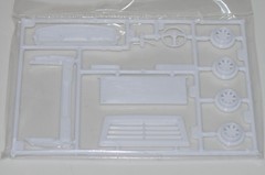 REVELL 1979 JEEP J-10 PICKUP 14568 ⭐PARTS⭐ DASHBOARD +TAILGATE+MORE 1:25