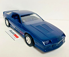 Vintage New 1987 Chevrolet Camaro Z-28 Blue Metallic Promo Model MODELMAX