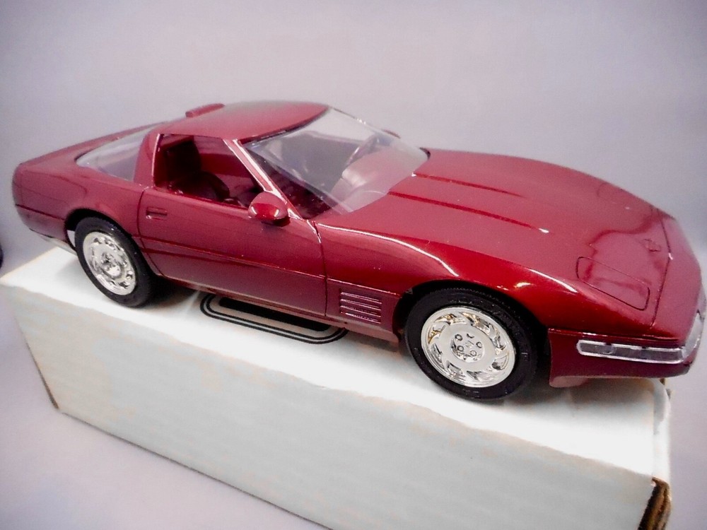 AMT/ERTL 1991 CORVETTE ZR-1 LIMITED EDITION PROMO RED METALLIC