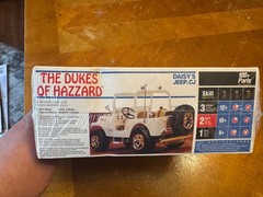 AMT ERTL The Dukes of Hazzard Daisy’s Jeep CJ 1:25 Scale Model Car Kit #30163