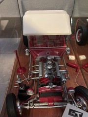 Vintage Monogram 1/8 Big T Custom Ford Model Street Show Pick-Up Glass Display