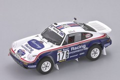 Platz Beemax 24038 1/24 Model Kit Porsche 911 Carrera 953 1984 Paris-Dakar Rally