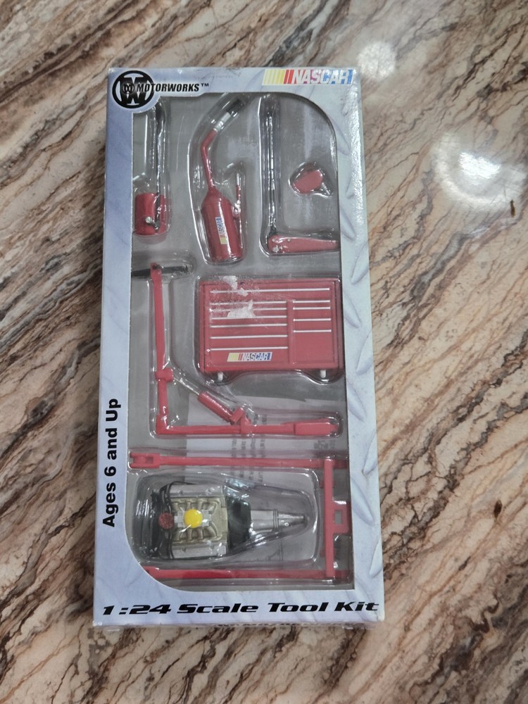 Discontunued NASCAR Motorworks Tool Kit Item #42301 New 1:24 Scale Collectable