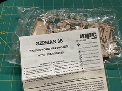 NOB MPC 1-6202 1:76 Scale German 88 Military Truck & Anti Tank Gun Model Kit