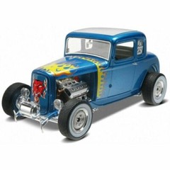 1:25 Scale ’32 Ford 5-Window Coupe 2’n1 Plastic Model Kit – Revell #85-4228