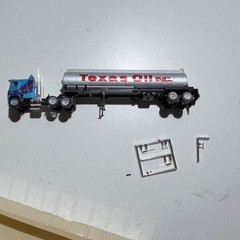 Con-Cor #1009 HO Scale Texas Oil Inc. Tractor W/ Oil Tanker Trailer Boxed