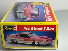 REVELL 1/25 SCALE PRO STREET- T BIRD KIT # 7189/Vintage*Missing 2 tires*