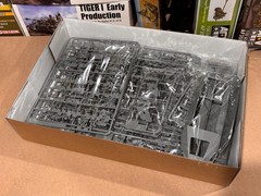 Border Model 1/35 Sd.Kfz.251/22 w/7.5cm PaK 40 PAKWAGEN Plastic Mod