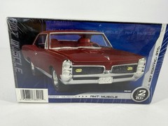 2007 AMT ERTL Red 1967 Pontiac GTO Hardtop 1:25 Skill Level 2 Model Kit Sealed