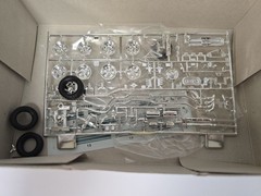 Lindberg 1963 Ford Mustang II Concept Car 1/25 Scale Model Kit NEW OPEN BOX READ