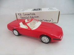 AMT ERTL 1992 Corvette Convertible Special Edition Bright Red White Interio 6666