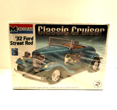 Monogram Classic Cruiser ’32 Ford Street Rod Model Kit