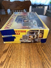 Italeri Western Star Vintage Truck model kit #790. 1/24 Scale. See Photos !