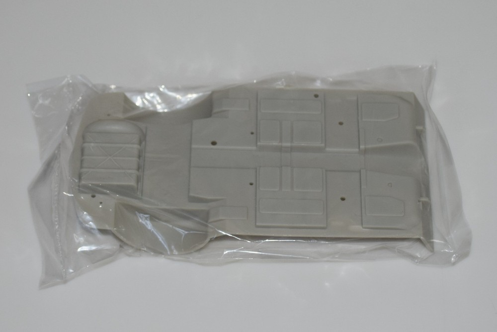 MOEBIUS 1953 HUDSON HORNET 1200 ⭐PARTS⭐ FLOOR ASSEMBLY 1:25