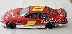 #31712 Ertl American Muscle #2 Edelbrock Ford Taurus Die Cast Model Kit ~ 1/24