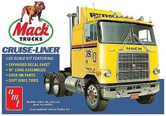 AMT Mack Cruise-Liner Semi Tractor – Plastic Model Car Truck Vehicle – 1/25