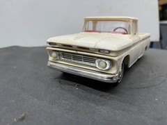 C13 1962 Chevy Pickup Truck annual vintage built model 1/25 McM.