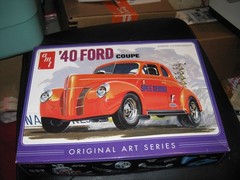 MIB 1940 Ford Coupe 2n1 AMT Original Art Series in 1/25 scale from 2013