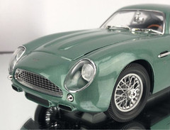 Aston Martin Vanquish Race1:18Classic Car24Le Man12Custom Built Metal Body Model