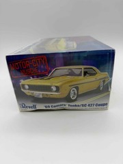 2006 Revell 85-2826 1969 Camaro Yenko SC 427 Coupe 1/25 Model Kit Sealed