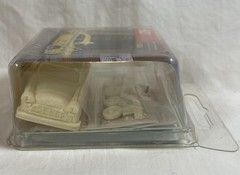 WALTHERS HO 1/87 933-4001 59 CHECKER MARATHON TAXI KIT